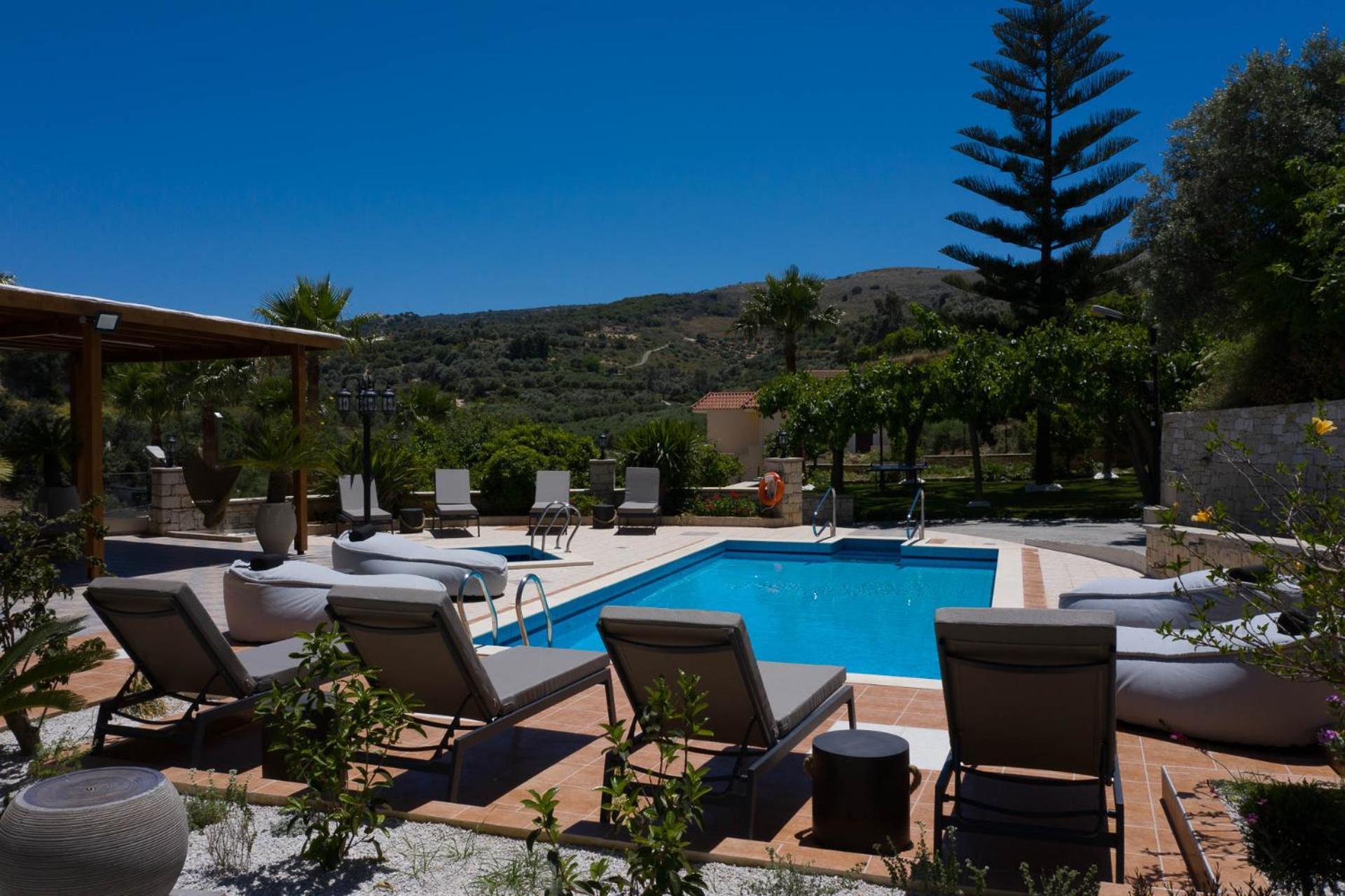 Kipo Paradiso Spa, Yoga & Gym Resort Kirianna エクステリア 写真